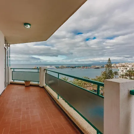 Comodoro 1a030 Los Cristianos (Tenerife)